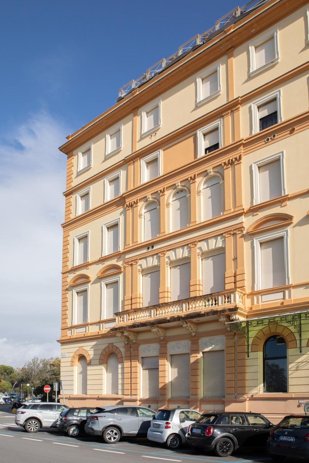 "Burlamacca" Luxury Apartment Viareggio Exterior photo
